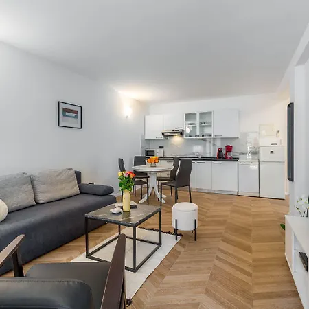 Apartman Malerisches Mit Mediterranem Garten - Nur 450 Meter Zum *