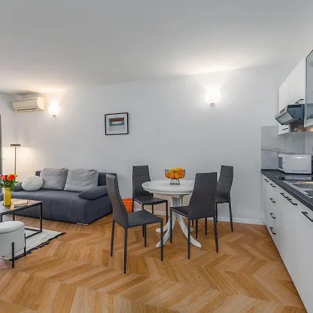 Malerisches Mit Mediterranem Garten - Nur 450 Meter Zum Apartman *